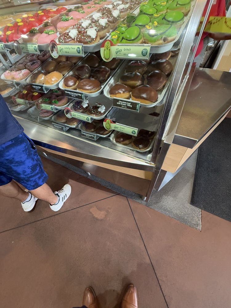 KRISPY KREME Updated January 2026 38 Photos & 20 Reviews 1420 E(00)