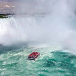 Queen Tour Niagara Falls Tours - Niagara Falls