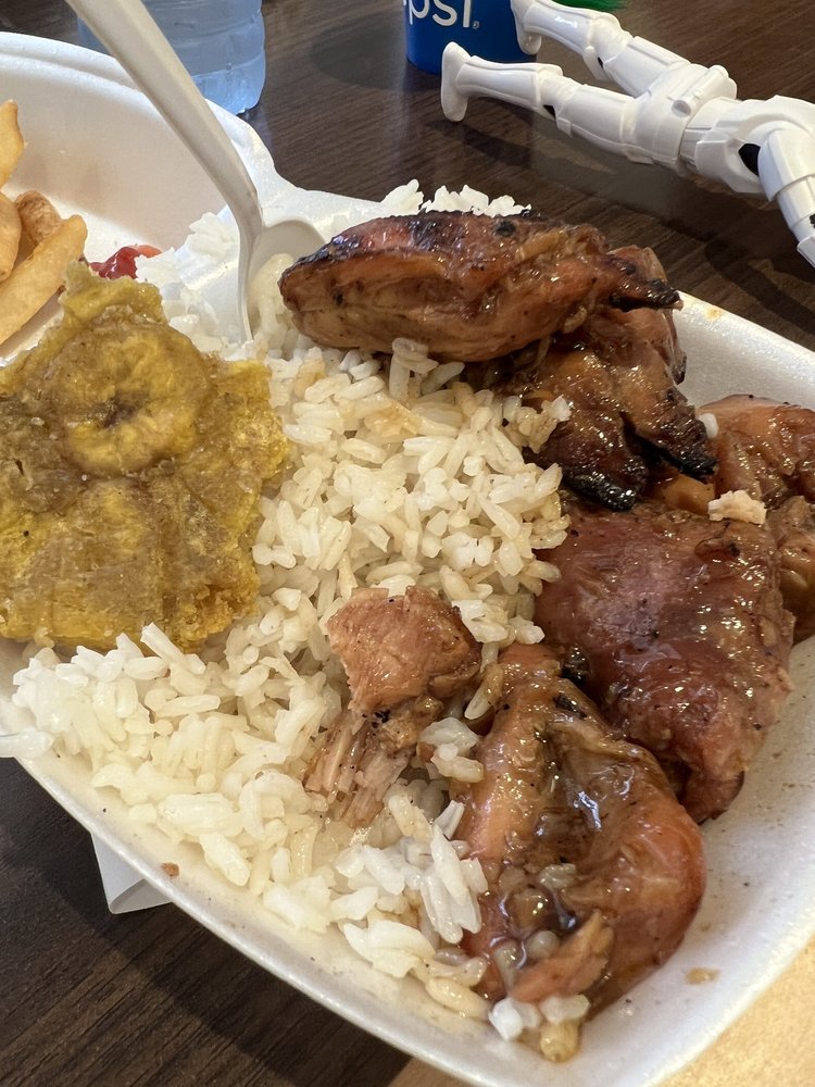 KELLY’S CAJUN GRILL Updated June 2024 Plaza Las Americas Shopping