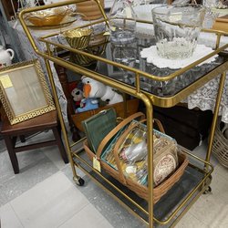 Hidden Treasures Mall & Antiques