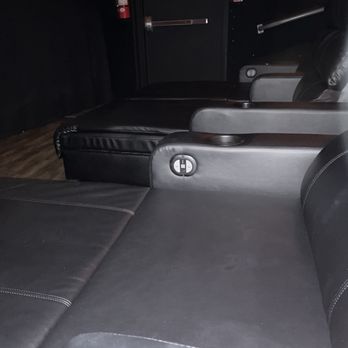 B&B Theatres Conway 12 - Max relax - Cinema Near Me - Conway, South Carolina B&B Theatres Conway 12 - Max relax - Cinema Near Me - Conway, South Carolina