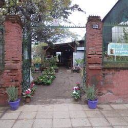 Jardín California - Entrada por El Aguilucho