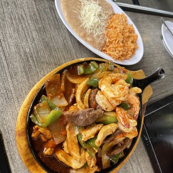 El Mexicali Cafe - two plates of food - Mexican Near Me - Indio, California El Mexicali Cafe - two plates of food - Mexican Near Me - Indio, California