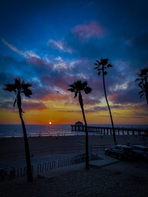 Manhattan Beach Pier by null