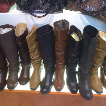 De Ritz - Leather Goods Near Me - Toronto, Ontario