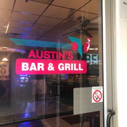 Austin's Bar & Grill