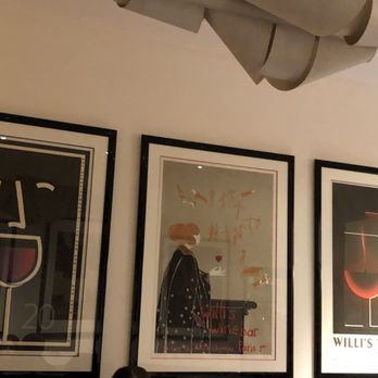 Willi's Wine Bar - Artwork - French Near Me - Paris, 75 Willi's Wine Bar - Artwork - French Near Me - Paris, 75
