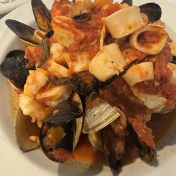 Enzo's of Williamsbridge - Frutta di mare - Italian Near Me - Bronx, New York Enzo's of Williamsbridge - Frutta di mare - Italian Near Me - Bronx, New York