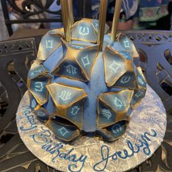 Kittys Cakes Desserts & Pastries - Hexcore cake