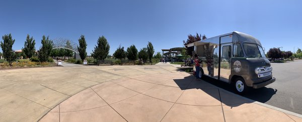 One Natomas Farmers' Market by null