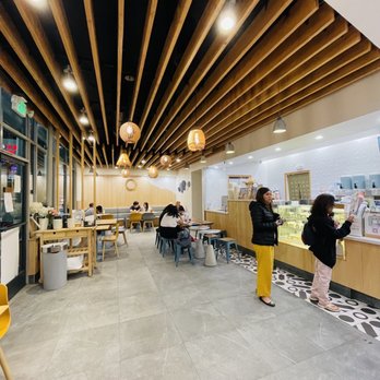 Motto Tea Cafe - Inside - Bubble Tea Near Me - San Gabriel, California
