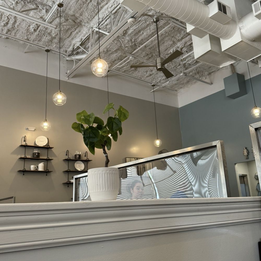 Eggsquisite Cafe - Ambiance - Breakfast & Brunch Near Me - McKinney, Texas