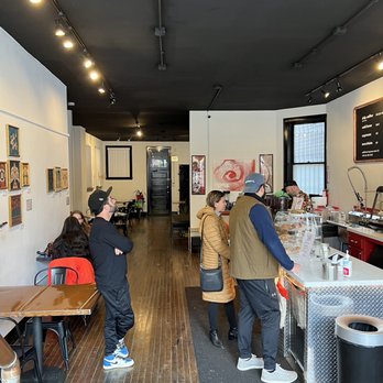 Engine Coffee - a group of people in a coffee shop - Coffee & Tea Near Me - Chicago, Illinois Engine Coffee - a group of people in a coffee shop - Coffee & Tea Near Me - Chicago, Illinois