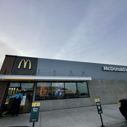 McDonalds - Store location