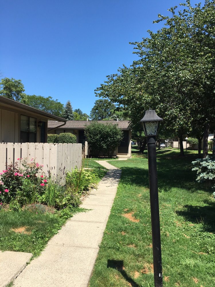 DOVER PLACE Updated October 2024 34850 Lakeshore Blvd, Eastlake