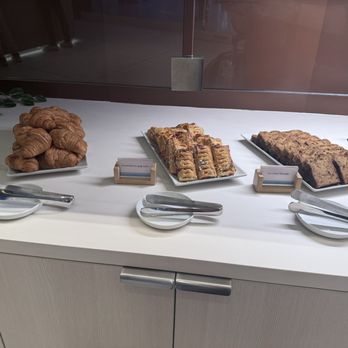 Capital One Lounge - Selection of pastries - Airport Lounges Near Me - Las Vegas, Nevada Capital One Lounge - Selection of pastries - Airport Lounges Near Me - Las Vegas, Nevada