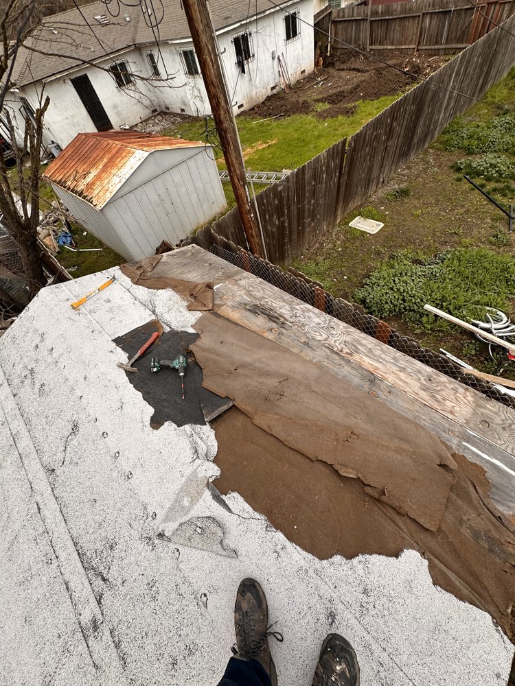 Slide of Duncan's Roofing