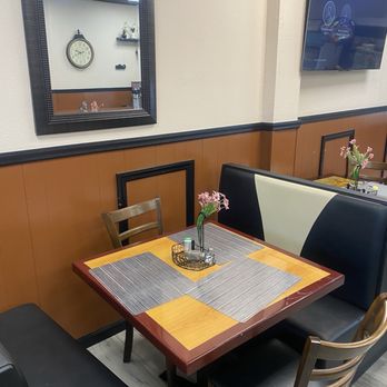 Hispaniola - Interior decor - Haitian Near Me - Spring Valley, New York