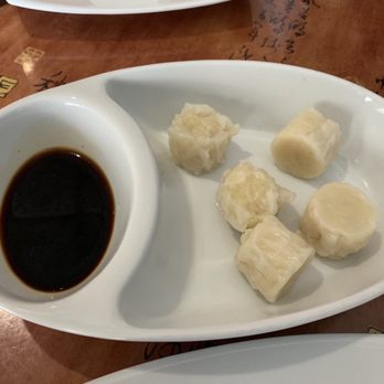 Taiki - Menu Appetizer Item: Shumai (shrimp dumplings) - Sushi Bars Near Me - Guaynabo, Puerto Rico