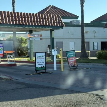 Quick Quack Car Wash - Quick Quack on March Lane Stockton CA at 7:05 am. - Car Wash Near Me - Stockton, California