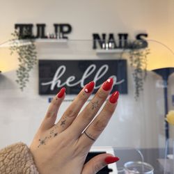 Tulip Nails Sumner - Valentine nails