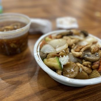 Eastern China Taste - Kung Pao chicken over steamed rice with hot and sour soup- great serving size and price for a lunch meal. - Chinese Near Me - Dunwoody, Georgia Eastern China Taste - Kung Pao chicken over steamed rice with hot and sour soup- great serving size and price for a lunch meal. - Chinese Near Me - Dunwoody, Georgia