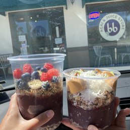 A large (no where near the top) and a regular (practically larger than my large)
