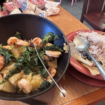 Two Chicks Cafe - Potato Bowl with Shrimp and Chia pudding - Breakfast & Brunch Near Me - New Orleans, Louisiana Two Chicks Cafe - Potato Bowl with Shrimp and Chia pudding - Breakfast & Brunch Near Me - New Orleans, Louisiana