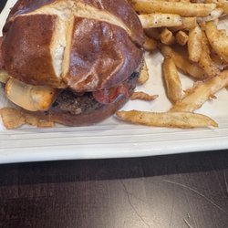 Old Main Bar and Grill - Delicious burger highly recommend