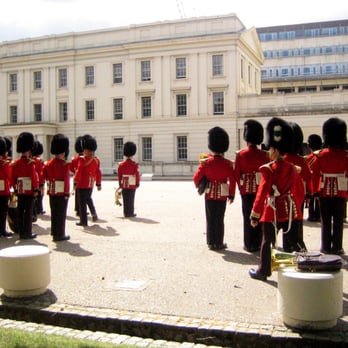 Buzz's Adventure Tours - London - Tours Near Me
