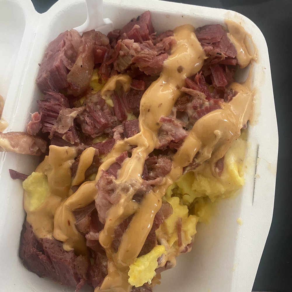 Bagel Miller - Pastrami Hash Brunch - Comfort Food Near Me - Chicago, Illinois