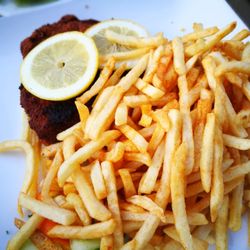 Sägmühle - Cordon Bleu mit Pommes