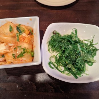 Umenoya - Seaweed salad and Kimchee! Delicious apps before your Ramen. - Ramen Near Me - Torrance, California