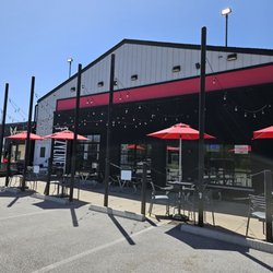 Fuzzyline Brewing - Outside