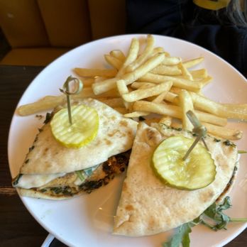 Cornerstone - Chicken pesto Sandwich - American Near Me - Asheville, North Carolina