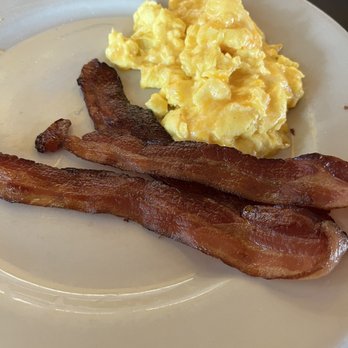 Thumbs Up Diner - Bacon and eggs scrambled with cheddar cheese - Diners Near Me - Roswell, Georgia