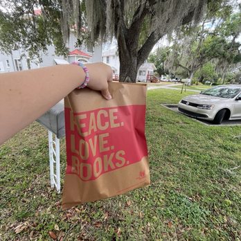 Sunshine Book - Sunshine Book Co. - Bookstores Near Me - Clermont, Florida