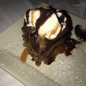 Pappadeaux Seafood Kitchen - Birthday dessert, chocolate brownie - Seafood Near Me - Houston, Texas