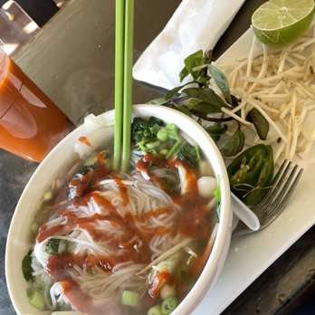 Bun Me! - Vegan Vegetable Pho Soup (I added sriracha) Thai Tea with Non-Dairy Milk & Boba - Vietnamese Near Me - Northridge, California Bun Me! - Vegan Vegetable Pho Soup (I added sriracha) Thai Tea with Non-Dairy Milk & Boba - Vietnamese Near Me - Northridge, California
