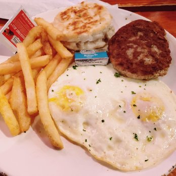 Dick’s Last Resort - 2 egg breakfast - Bars Near Me - Las Vegas, Nevada