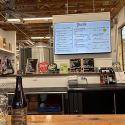 Ghost Note Brewing - Inside bar where you order