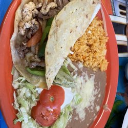 El Sombrero - Lunch Texas Quesadilla