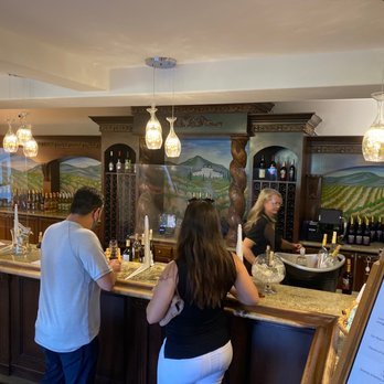 Churon Winery - Main area for wine tasting - Wineries Near Me - Temecula, California Churon Winery - Main area for wine tasting - Wineries Near Me - Temecula, California