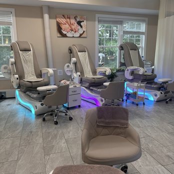 Lux Nail Spa - Massage chairs - Nail Salons Near Me - Yorktown, Virginia Lux Nail Spa - Massage chairs - Nail Salons Near Me - Yorktown, Virginia