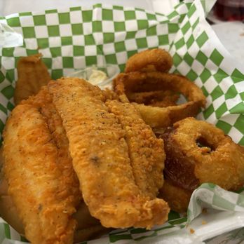 Ebony's Original Fish Fry - Fish was well seasoned and crispy - Food Trucks Near Me Ebony's Original Fish Fry - Fish was well seasoned and crispy - Food Trucks Near Me