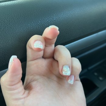 Queen Nails - Again very uneven dip powder every single nail is like this. - Nail Salons Near Me - New Port Richey, Florida Queen Nails - Again very uneven dip powder every single nail is like this. - Nail Salons Near Me - New Port Richey, Florida
