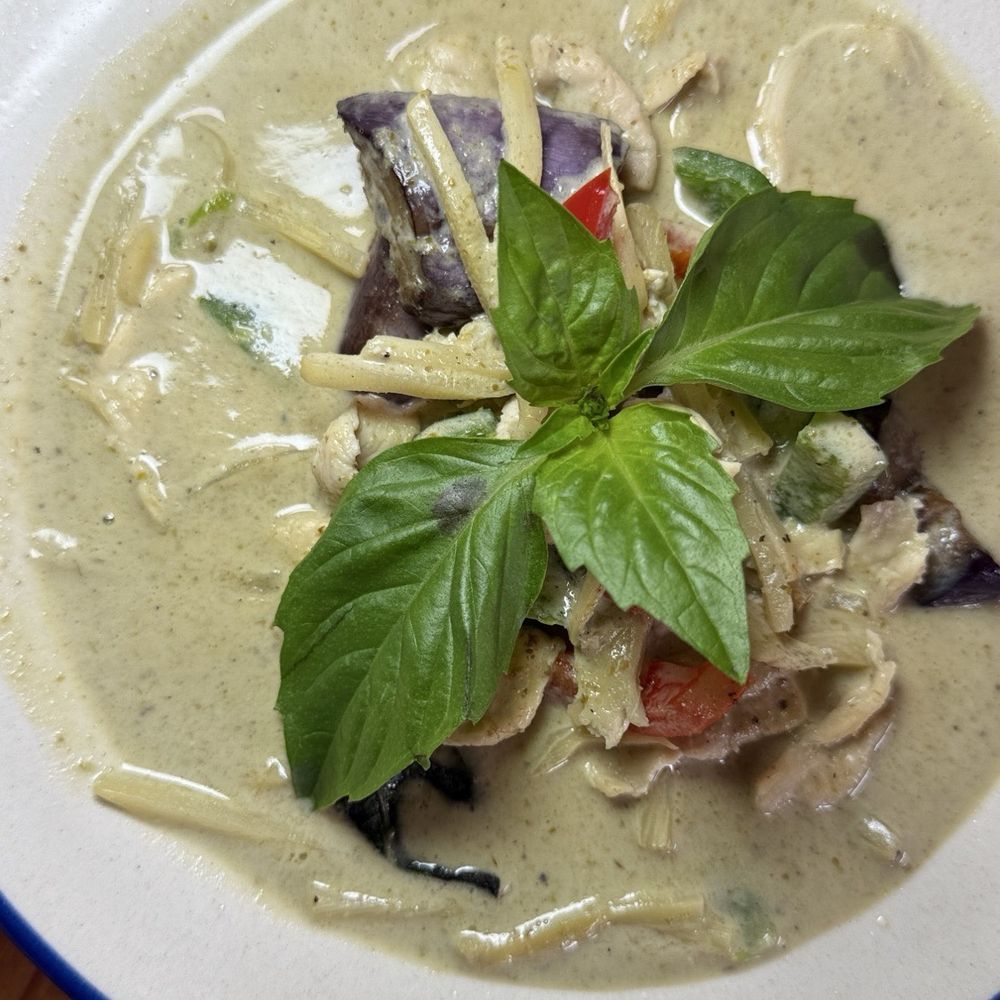 Pochana Thai Kitchen - Thai Near Me - Astoria, New York