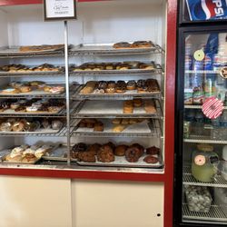Chef Shell's Restaurant & Catering - Bakery display