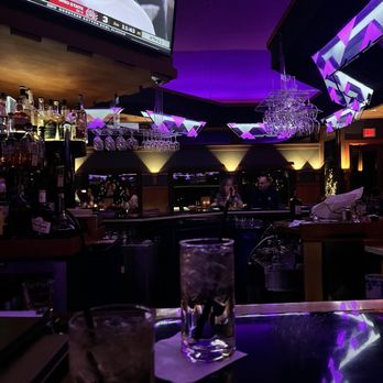 Field's at the Wilderness - Bar - Steakhouses Near Me - Wisconsin Dells, Wisconsin
