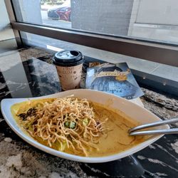 Black Ivory Café - Breakfast Khao Soi